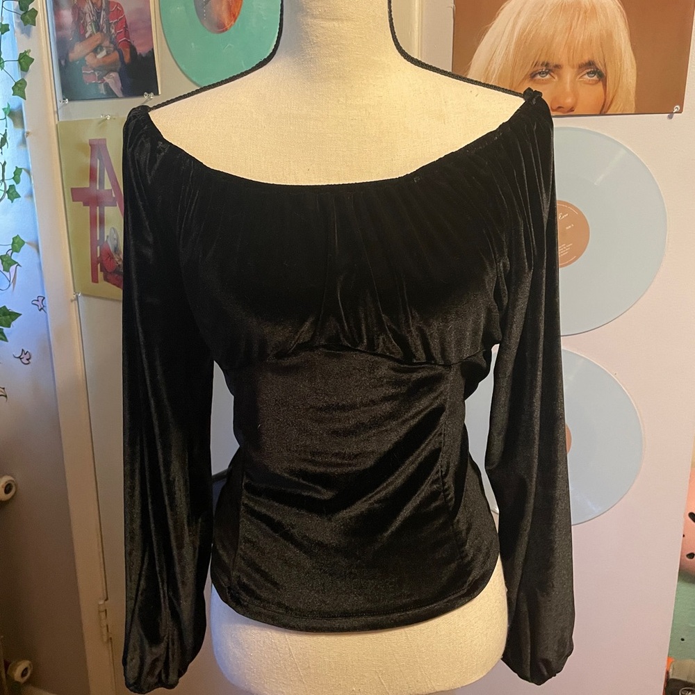 XL Pinup Couture Velvet Off-Shoulder Peasant Top, EUC